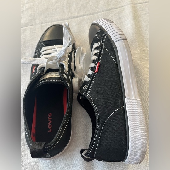 Levi’s Men’s Black Anikin -C-CVS Low Top Sneakers Canvas Size US 9.5 - Picture 9 of 13